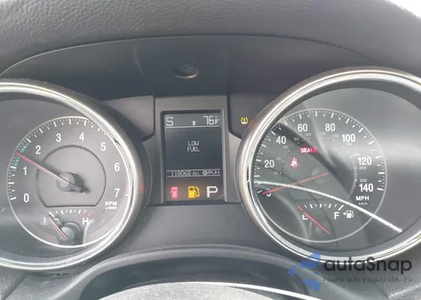 2011 Jeep Grand Cherokee Laredo z USA, uszkodzony, nr VIN 1J4RR4GG5BC555464